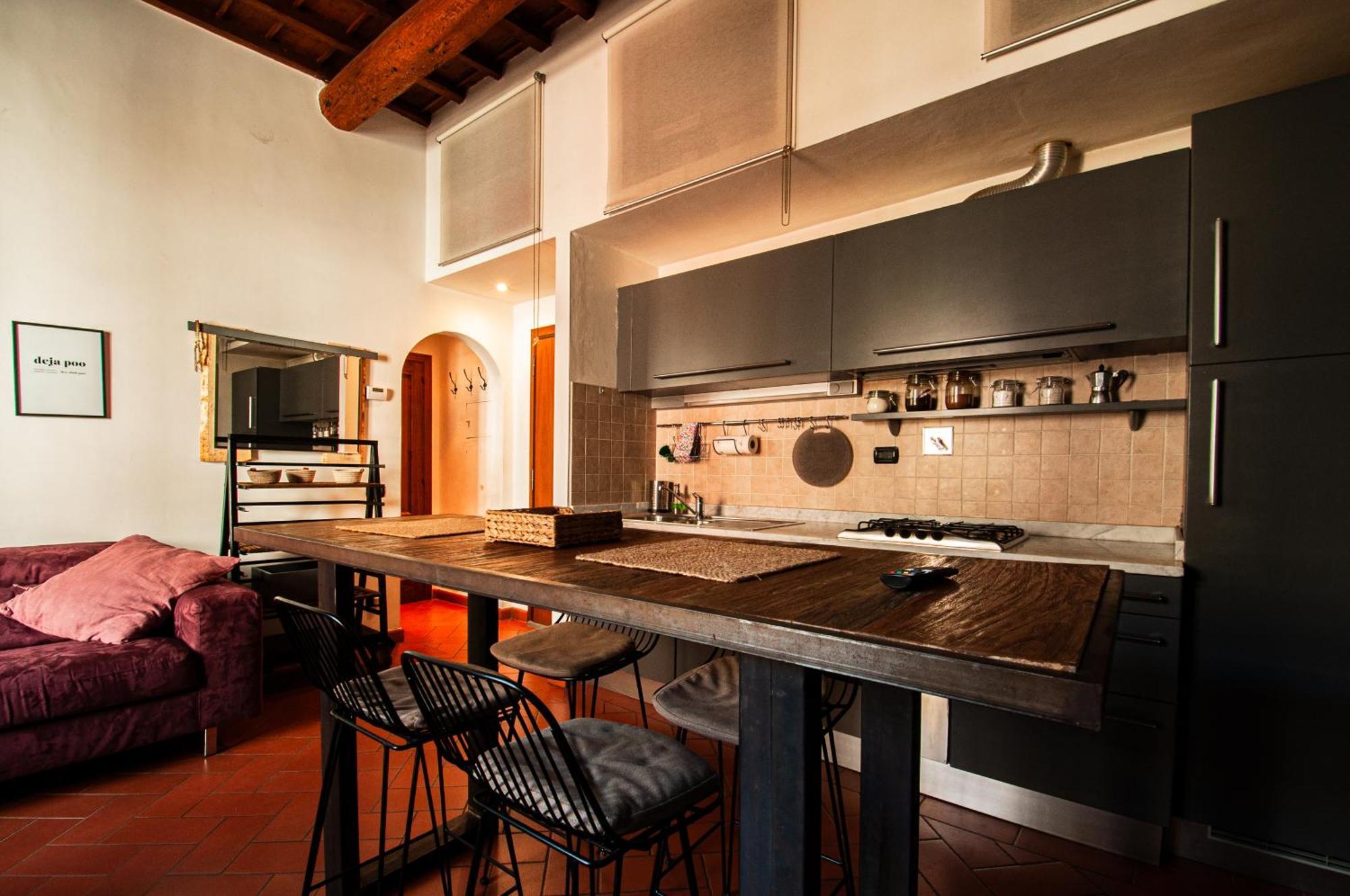 Designer In Apartamento
